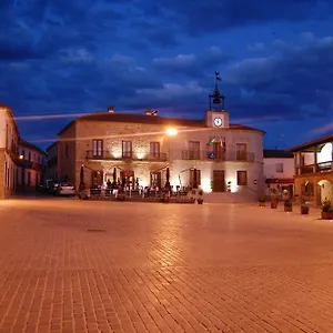 Hotel Usias, Dos Torres